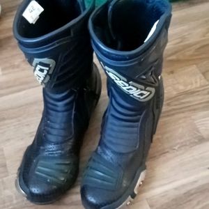 Crotch Rocket riding boots